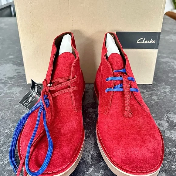 Clarks Red and Blue Suede Boots with Crepe Sole - Picture 2 of 3